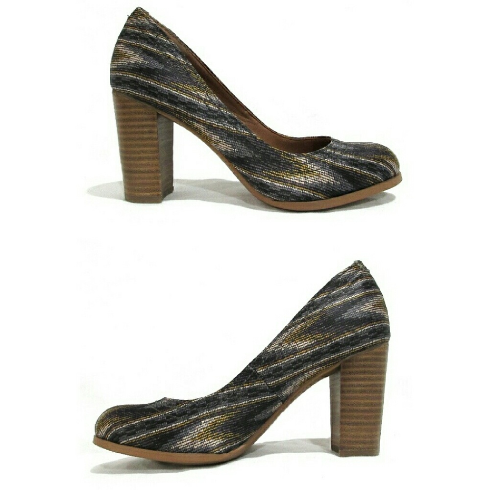 LUCKY BRAND SATIN ROUND TOE PUMP STACKED HEEL NIB!